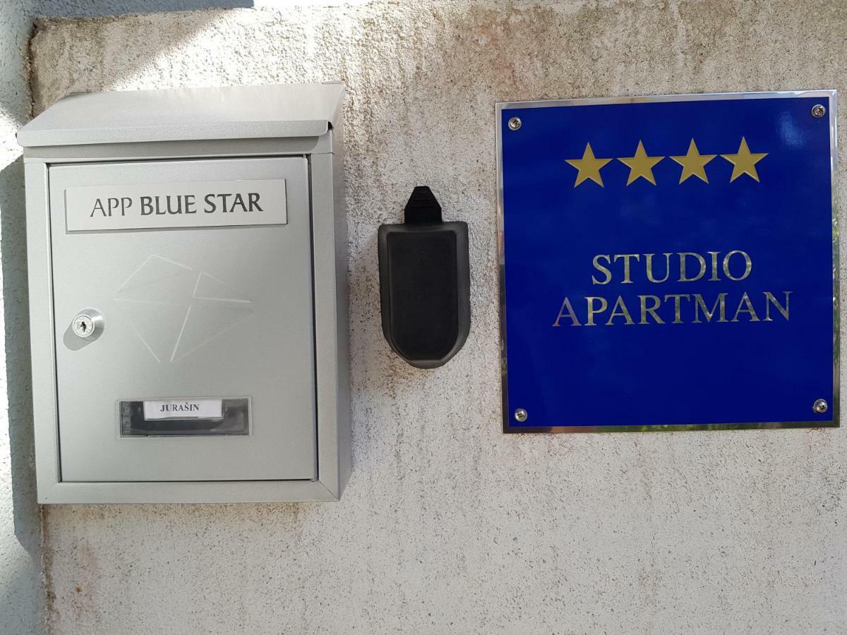 Blue Star Lägenhet Premantura Exteriör bild